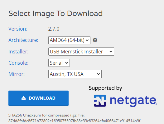 pfSense download page with architecture, mirror, and console installer options selected