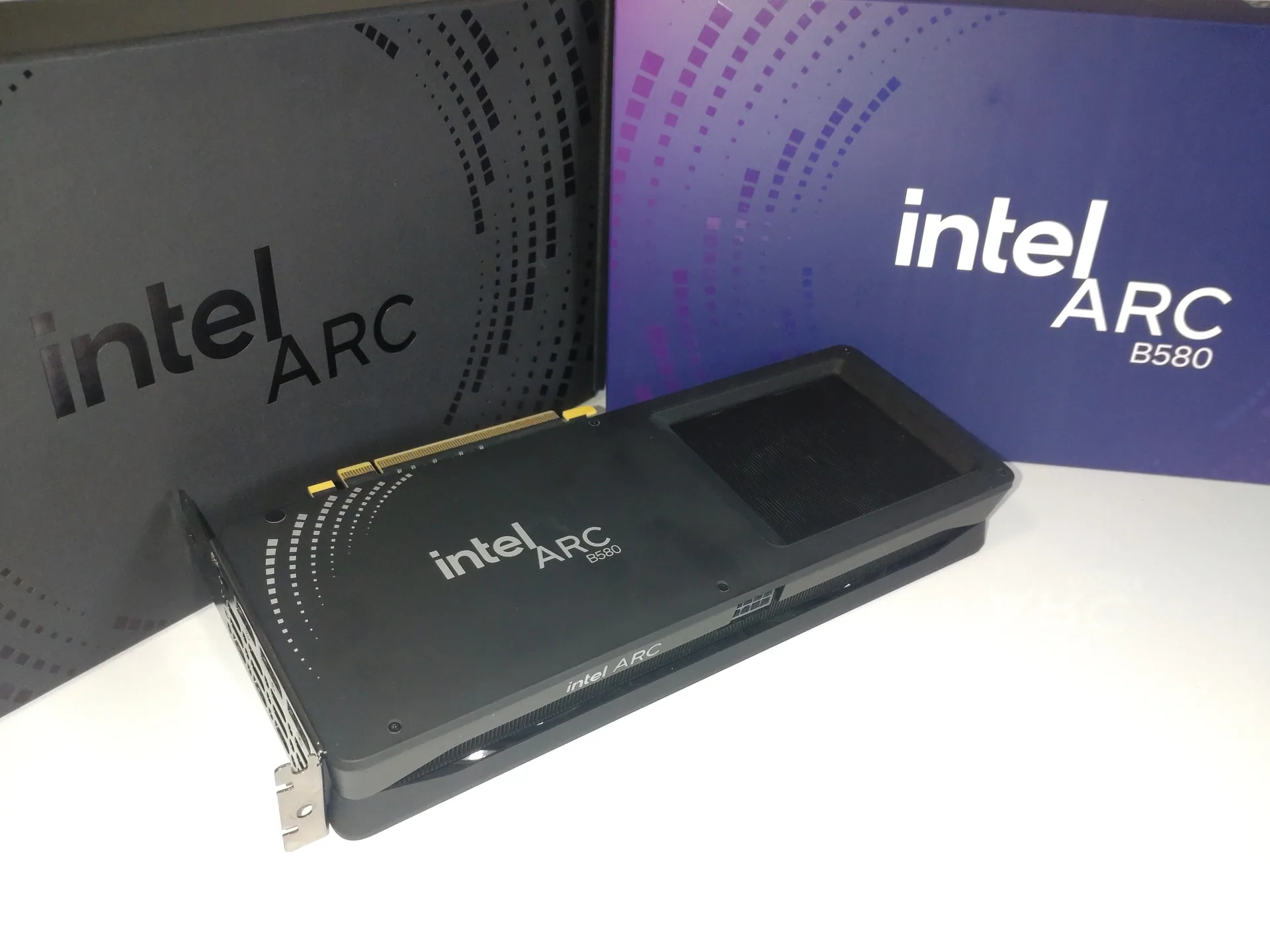 Intel Arc B580 Limited Edition